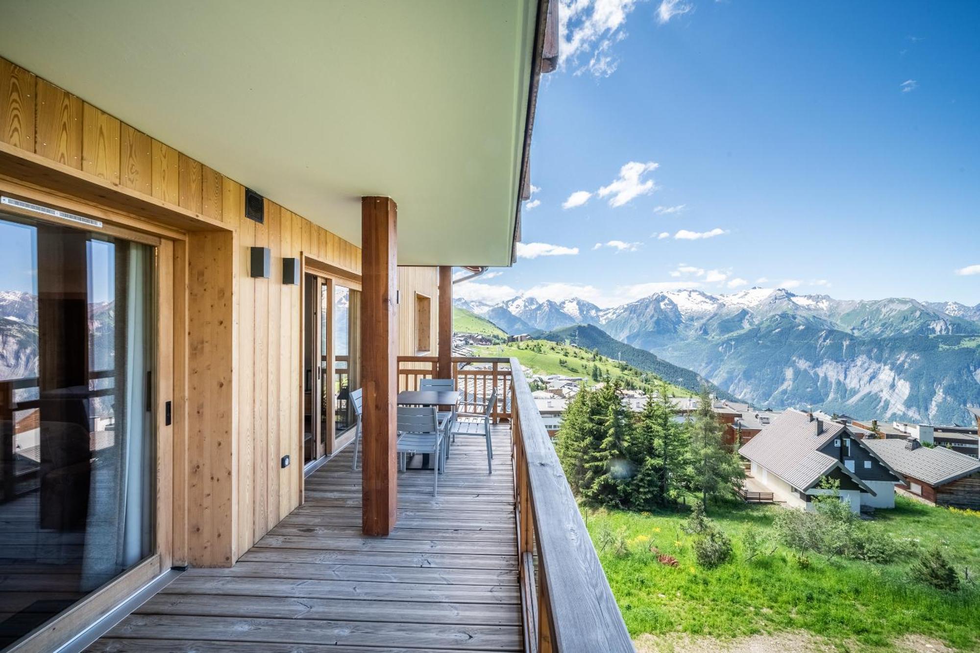 Residence Hameau De Clotaire Alpe D'Huez - By Emerald Stay Экстерьер фото